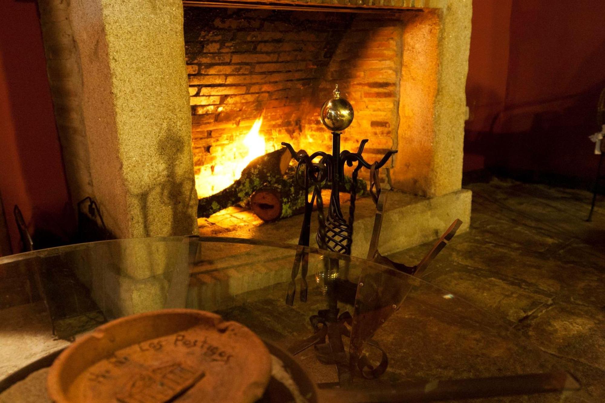 Casa Rural Con Encanto "Los Postigos" บาโญส เด มอนเตมายอร์ ภายนอก รูปภาพ