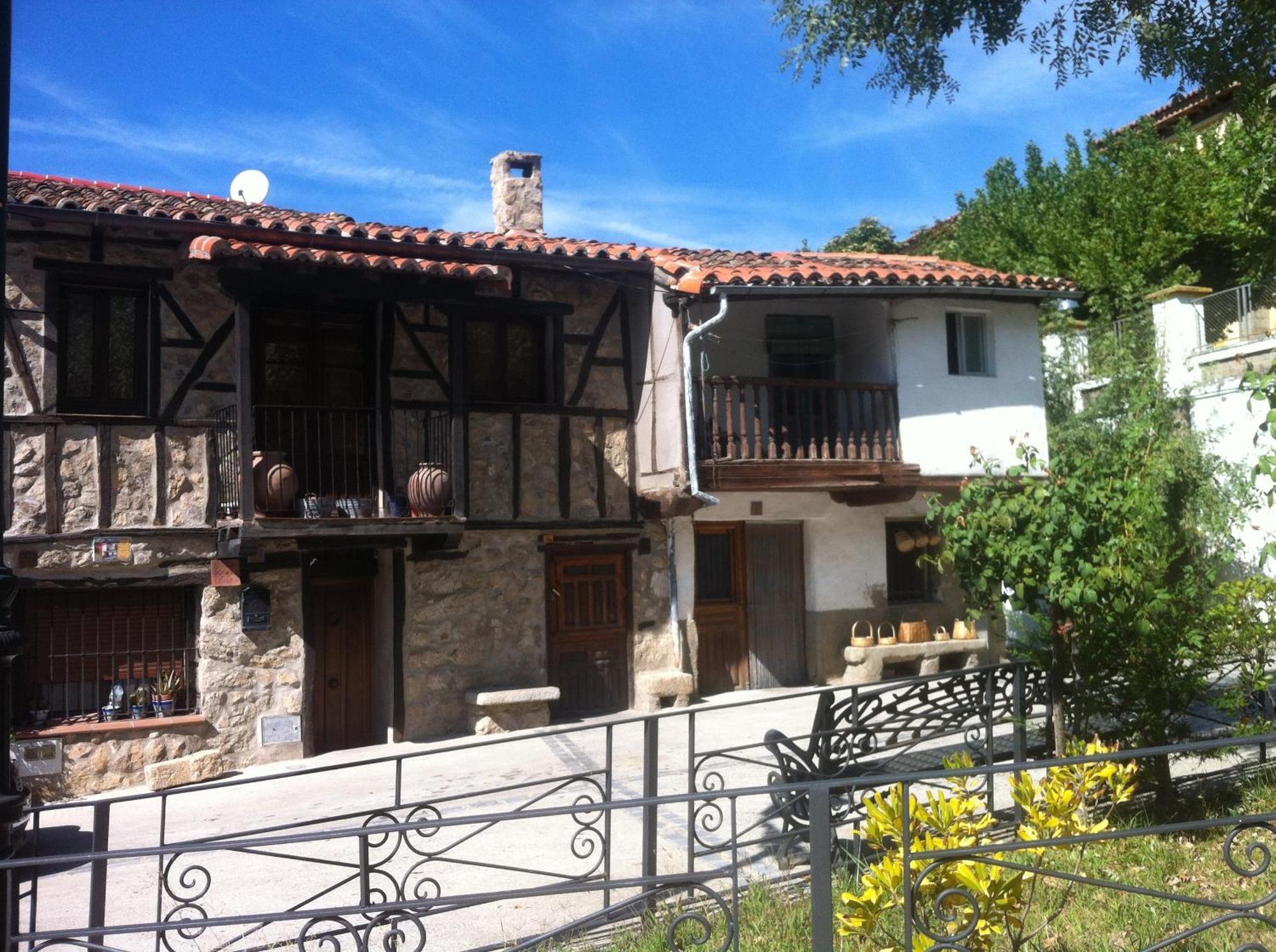 Casa Rural Con Encanto "Los Postigos" บาโญส เด มอนเตมายอร์ ภายนอก รูปภาพ