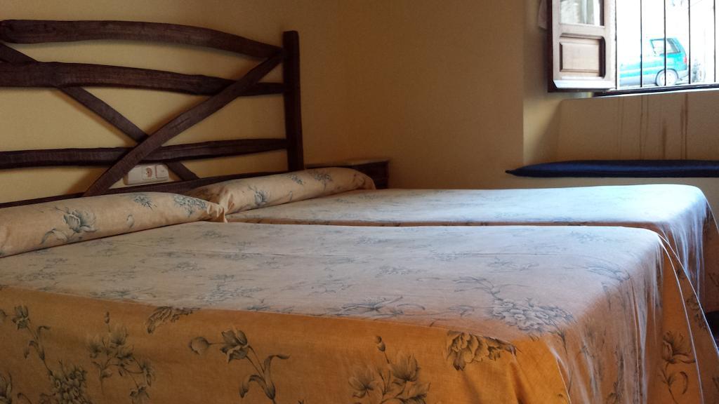 Casa Rural Con Encanto "Los Postigos" บาโญส เด มอนเตมายอร์ ห้อง รูปภาพ